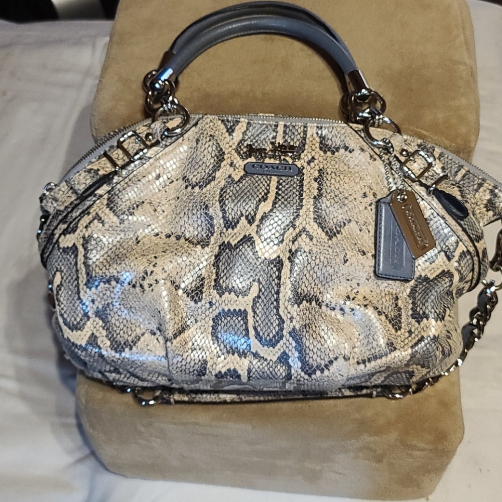 Awesome Coach Leather bag